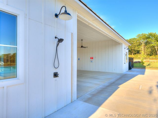 7 Cedar Run Road, Eufaula, OK 74432