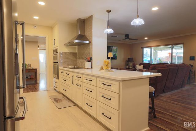 6512 Chewacan Drive, Bakersfield, CA 93309