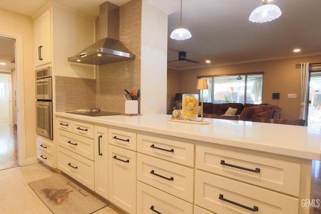 6512 Chewacan Drive, Bakersfield, CA 93309