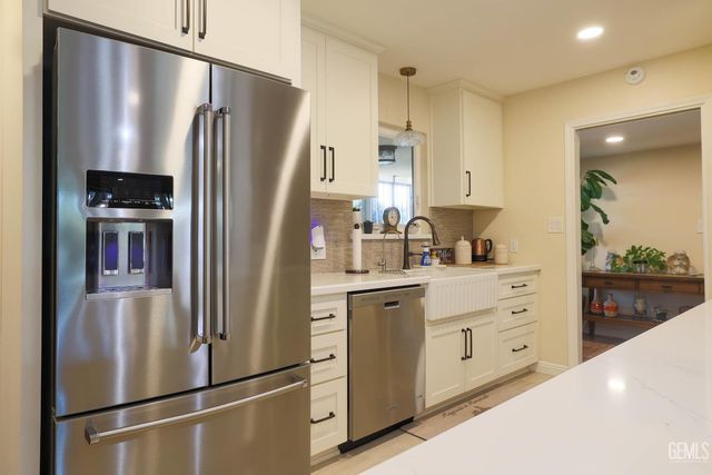 6512 Chewacan Drive, Bakersfield, CA 93309