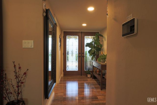 6512 Chewacan Drive, Bakersfield, CA 93309