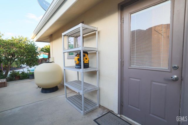 6512 Chewacan Drive, Bakersfield, CA 93309