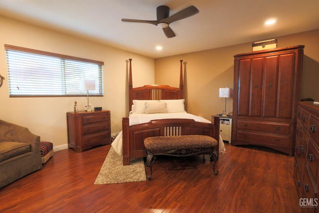 6512 Chewacan Drive, Bakersfield, CA 93309