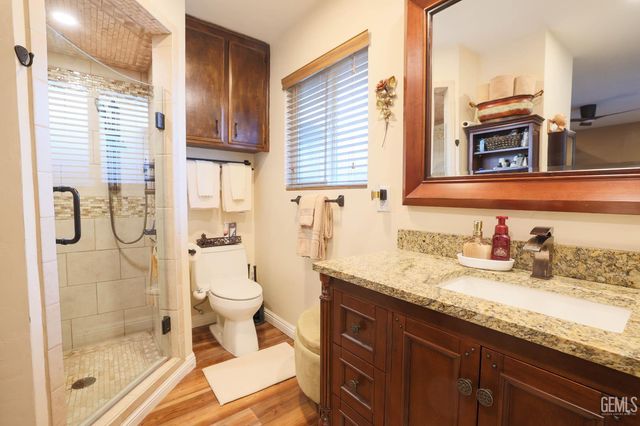 6512 Chewacan Drive, Bakersfield, CA 93309