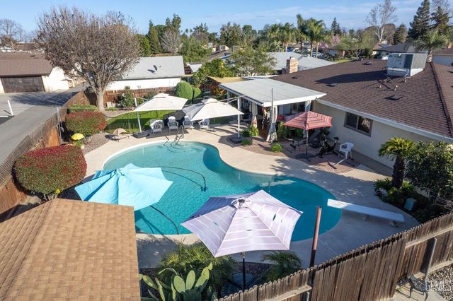 6512 Chewacan Drive, Bakersfield, CA 93309