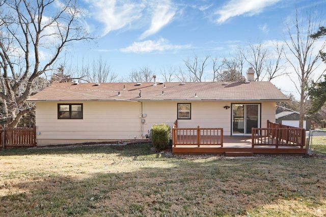 1705 Denholm Drive, Manhattan, KS 66503