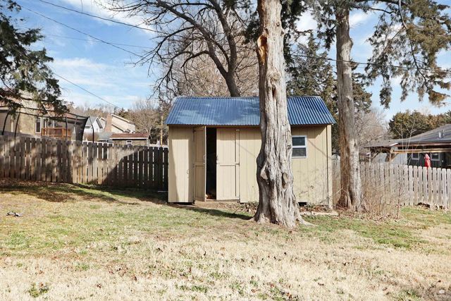 1705 Denholm Drive, Manhattan, KS 66503