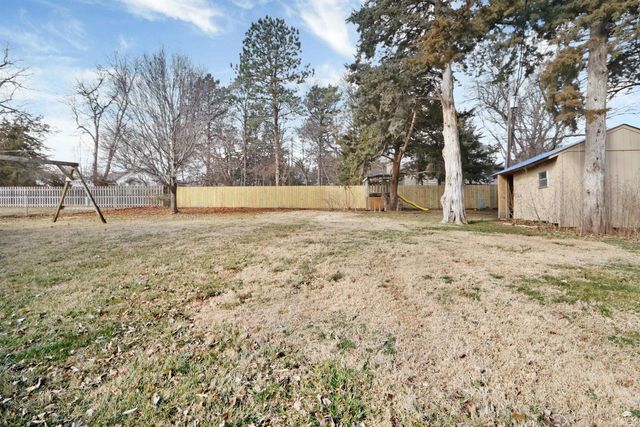 1705 Denholm Drive, Manhattan, KS 66503