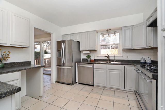 1705 Denholm Drive, Manhattan, KS 66503