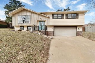1705 Denholm Drive, Manhattan, KS 66503