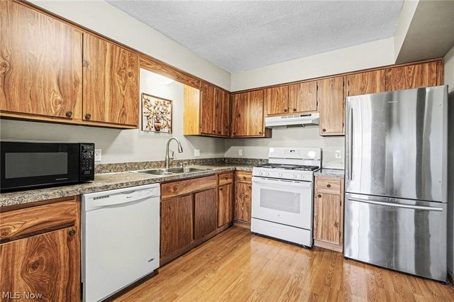 7090 Bristlewood Drive H, Concord, OH 44077