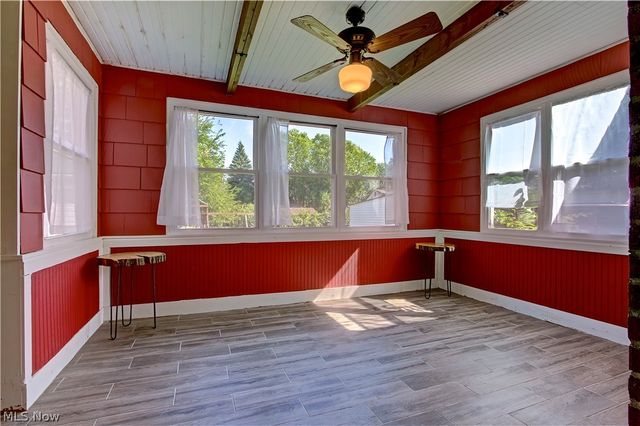21870 Seabury Avenue, Fairview Park, OH 44126
