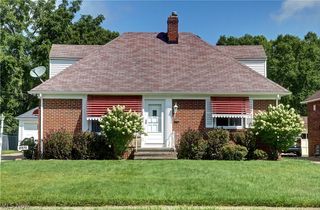 21870 Seabury Avenue, Fairview Park, OH 44126