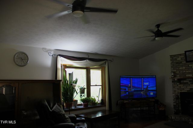 2193 Burem Road, Rogersville, TN 37857
