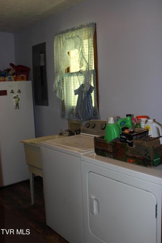 2193 Burem Road, Rogersville, TN 37857