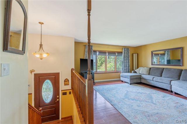 5379 Vineyard Drive, Clay, NY 13041