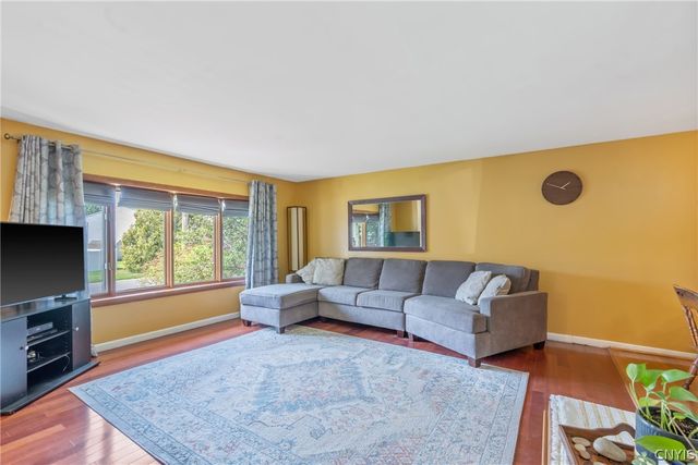 5379 Vineyard Drive, Clay, NY 13041