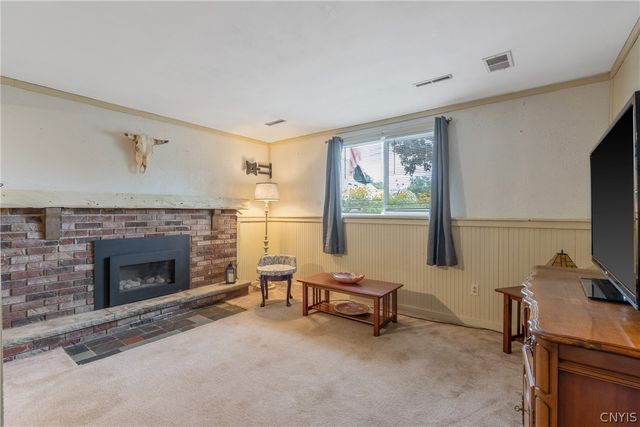 5379 Vineyard Drive, Clay, NY 13041