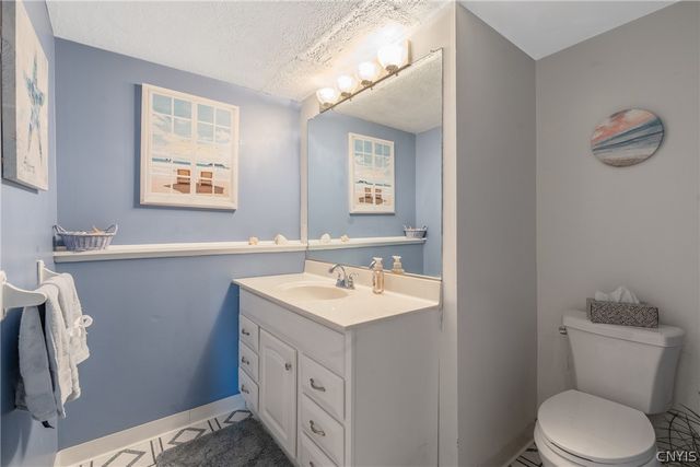 5379 Vineyard Drive, Clay, NY 13041
