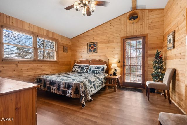 1518 Ridgecrest Drive, Sevierville, TN 37876