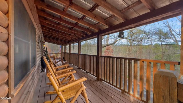 1518 Ridgecrest Drive, Sevierville, TN 37876