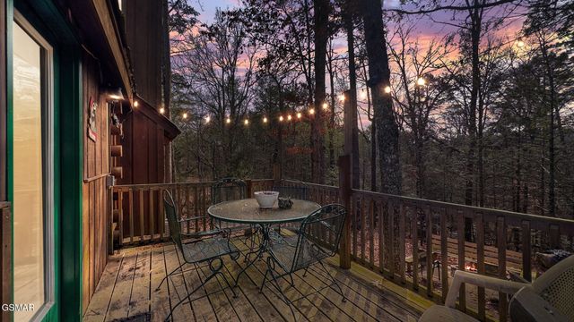 1518 Ridgecrest Drive, Sevierville, TN 37876