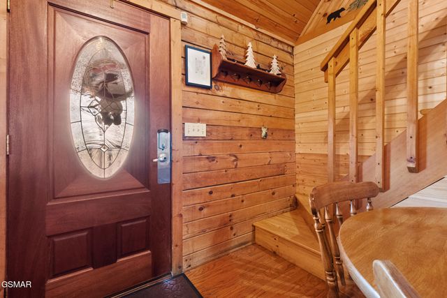 1518 Ridgecrest Drive, Sevierville, TN 37876