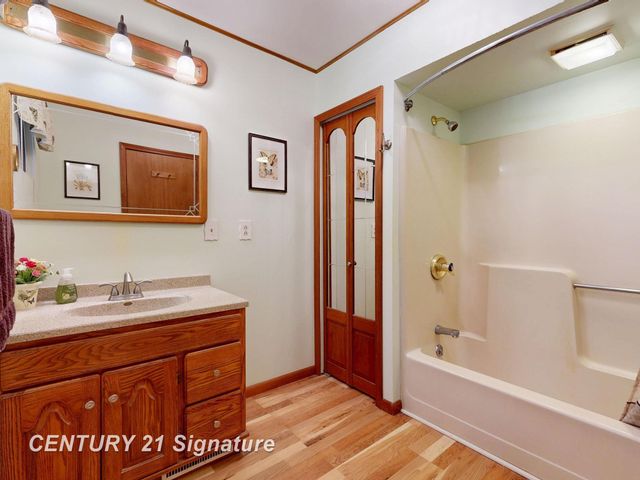 1162 E Farrand Road, Clio, MI 48420