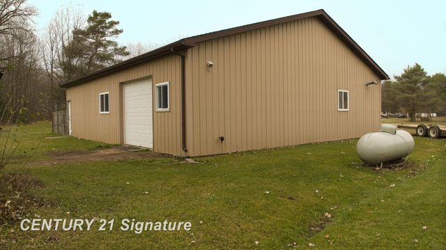 1162 E Farrand Road, Clio, MI 48420