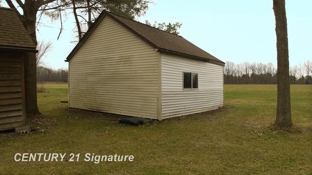 1162 E Farrand Road, Clio, MI 48420