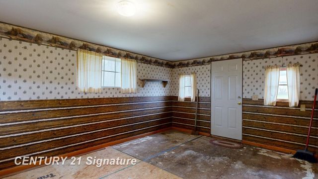 1162 E Farrand Road, Clio, MI 48420