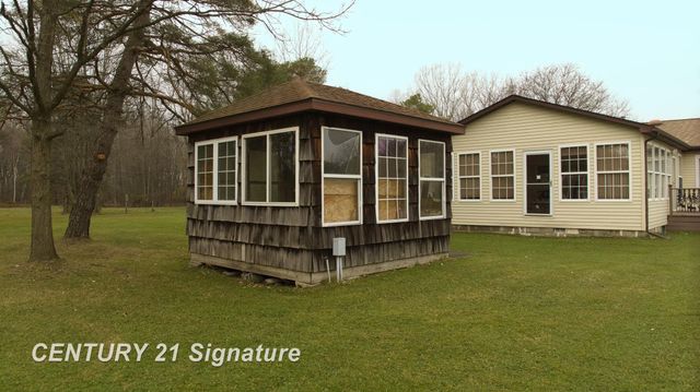 1162 E Farrand Road, Clio, MI 48420