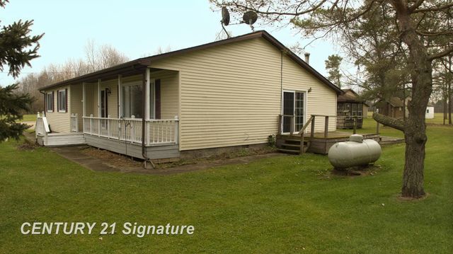 1162 E Farrand Road, Clio, MI 48420