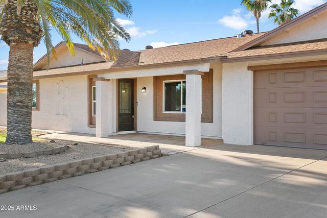 13221 W MESA VERDE Drive, Sun City West, AZ 85375