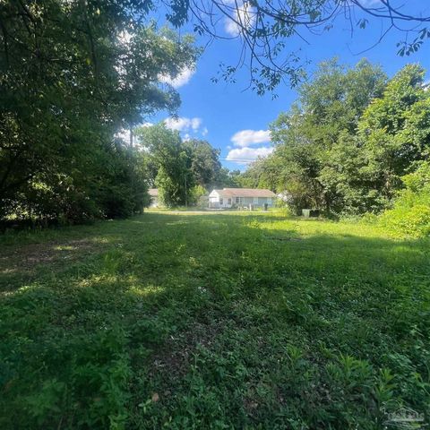 125 Alice St, Pensacola, FL 32505