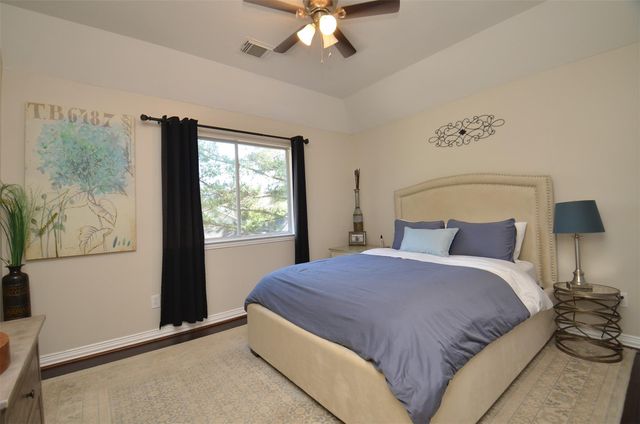 1310 Wildwood Lane, Katy, TX 77494