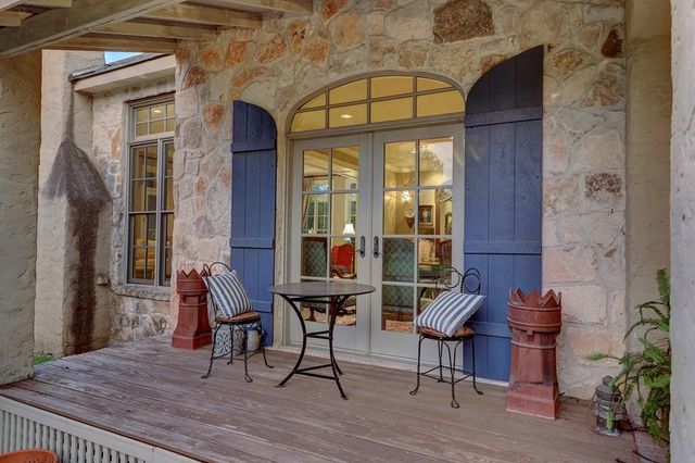 3965 E Hwy 27, Kerrville, TX 78028