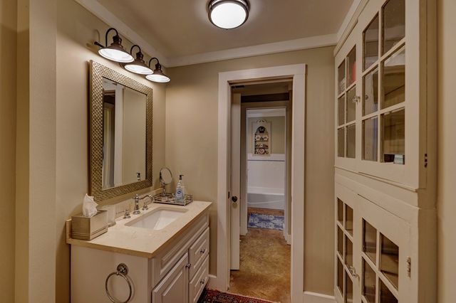 3965 E Hwy 27, Kerrville, TX 78028