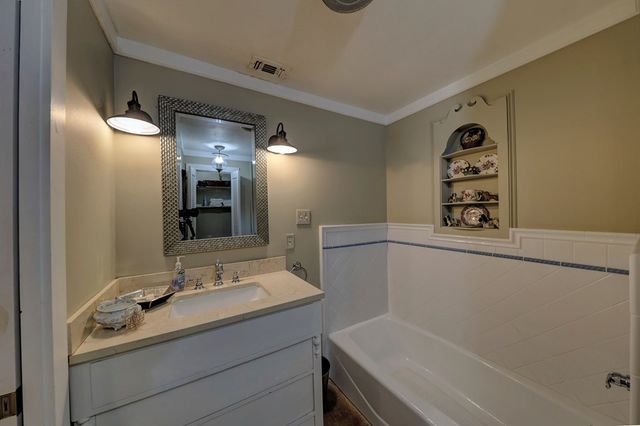 3965 E Hwy 27, Kerrville, TX 78028