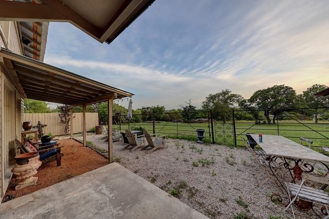 3965 E Hwy 27, Kerrville, TX 78028
