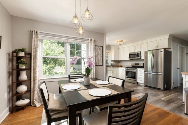 14 Macomber Ave, Dartmouth, MA 02747
