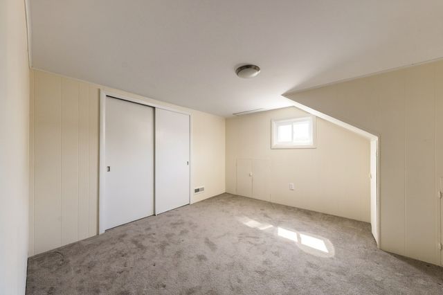 14 Macomber Ave, Dartmouth, MA 02747