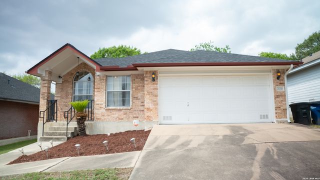 2130 KEYSTONE DR, New Braunfels, TX 78130