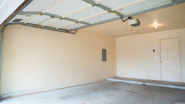 2130 KEYSTONE DR, New Braunfels, TX 78130