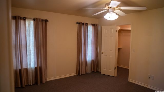 2130 KEYSTONE DR, New Braunfels, TX 78130