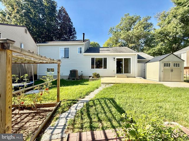 12 GLAZEBROOK CT, Gaithersburg, MD 20878
