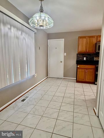 12 GLAZEBROOK CT, Gaithersburg, MD 20878