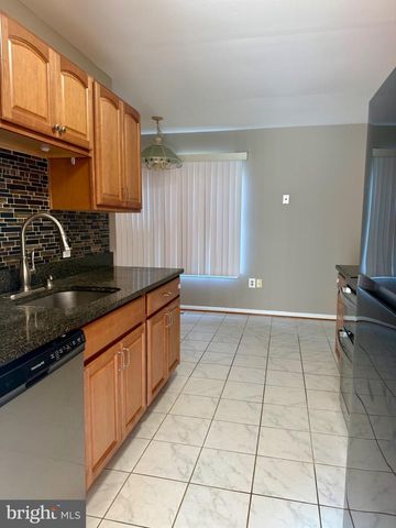 12 GLAZEBROOK CT, Gaithersburg, MD 20878