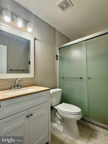 12 GLAZEBROOK CT, Gaithersburg, MD 20878
