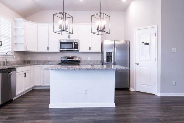 1001 Rootstock Road, Brenham, TX 77833